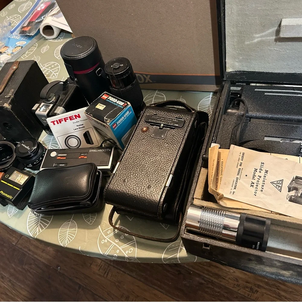 Sigma Beauty Black Telephoto‎ Lens and a whole lot of extra vintage camera eq